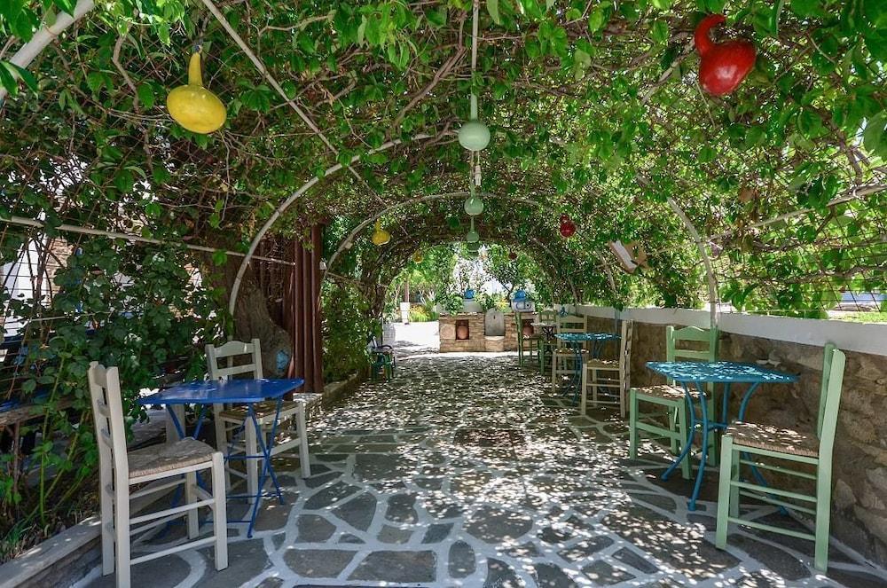 Studios Tasia Agios Prokopios  Buitenkant foto
