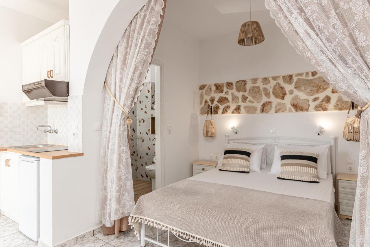 Studios Tasia Agios Prokopios  Buitenkant foto